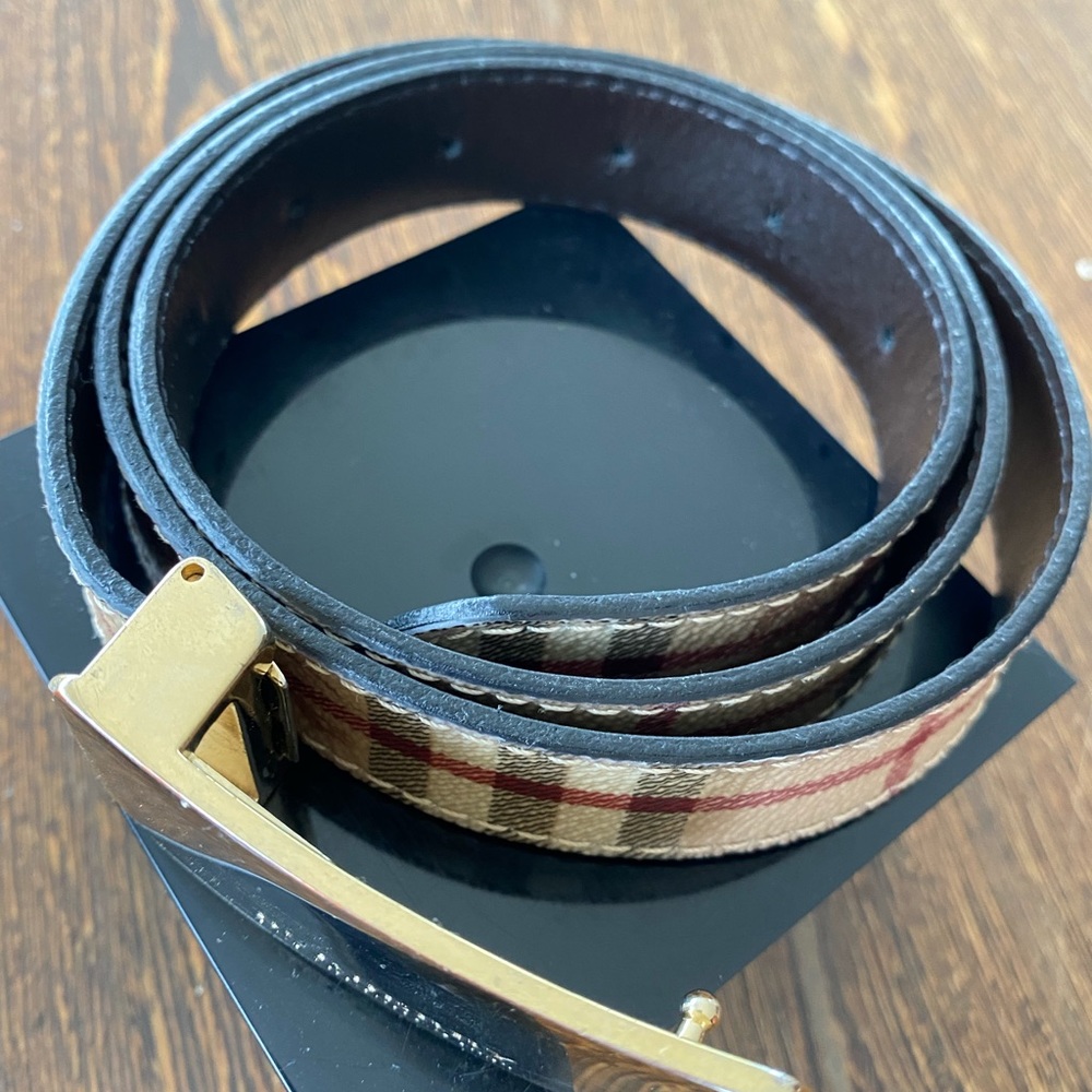 Burburry Belt - Picture 2 of 5